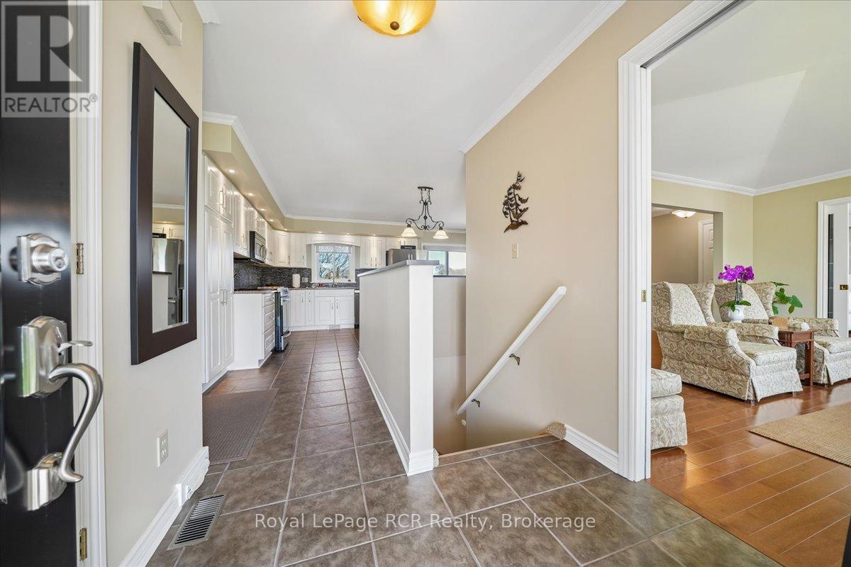 137525 Concession 7 Road, Georgian Bluffs, Ontario  N4K 5N5 - Photo 7 - X13037550