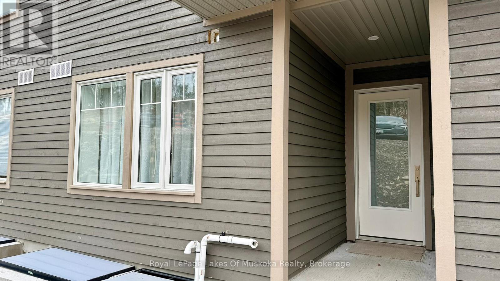 203 - 11 Tree Tops Lane, Huntsville, Ontario  P1H 0B8 - Photo 2 - X13037558