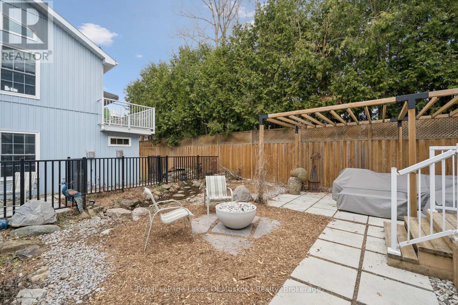 212 James Street, Bracebridge, Ontario  P1L 2B8 - Photo 10 - X13037628