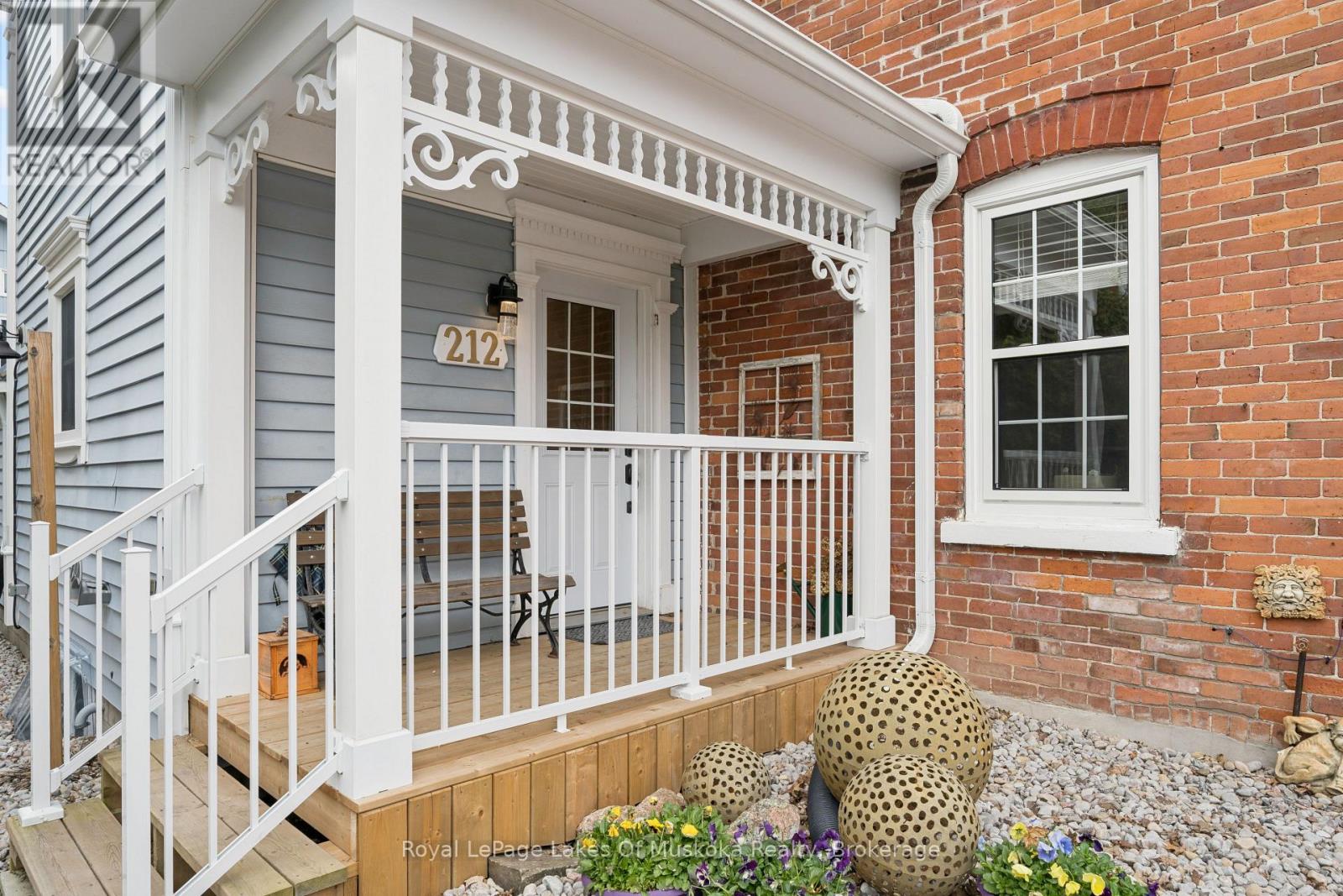 212 James Street, Bracebridge, Ontario  P1L 2B8 - Photo 4 - X13037628