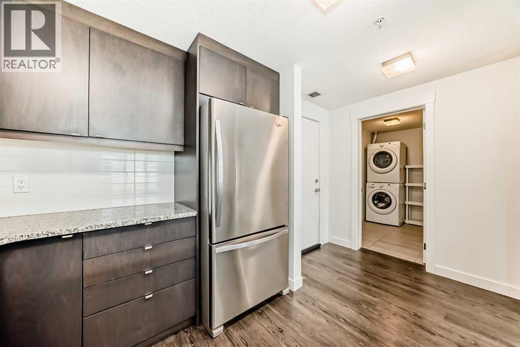 121, 15 Aspenmont Heights SW, Calgary, Alberta  T3H 0E3 - Photo 4 - A2289784