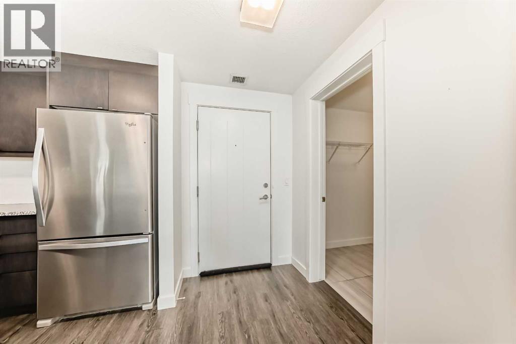 121, 15 Aspenmont Heights SW, Calgary, Alberta  T3H 0E3 - Photo 5 - A2289784