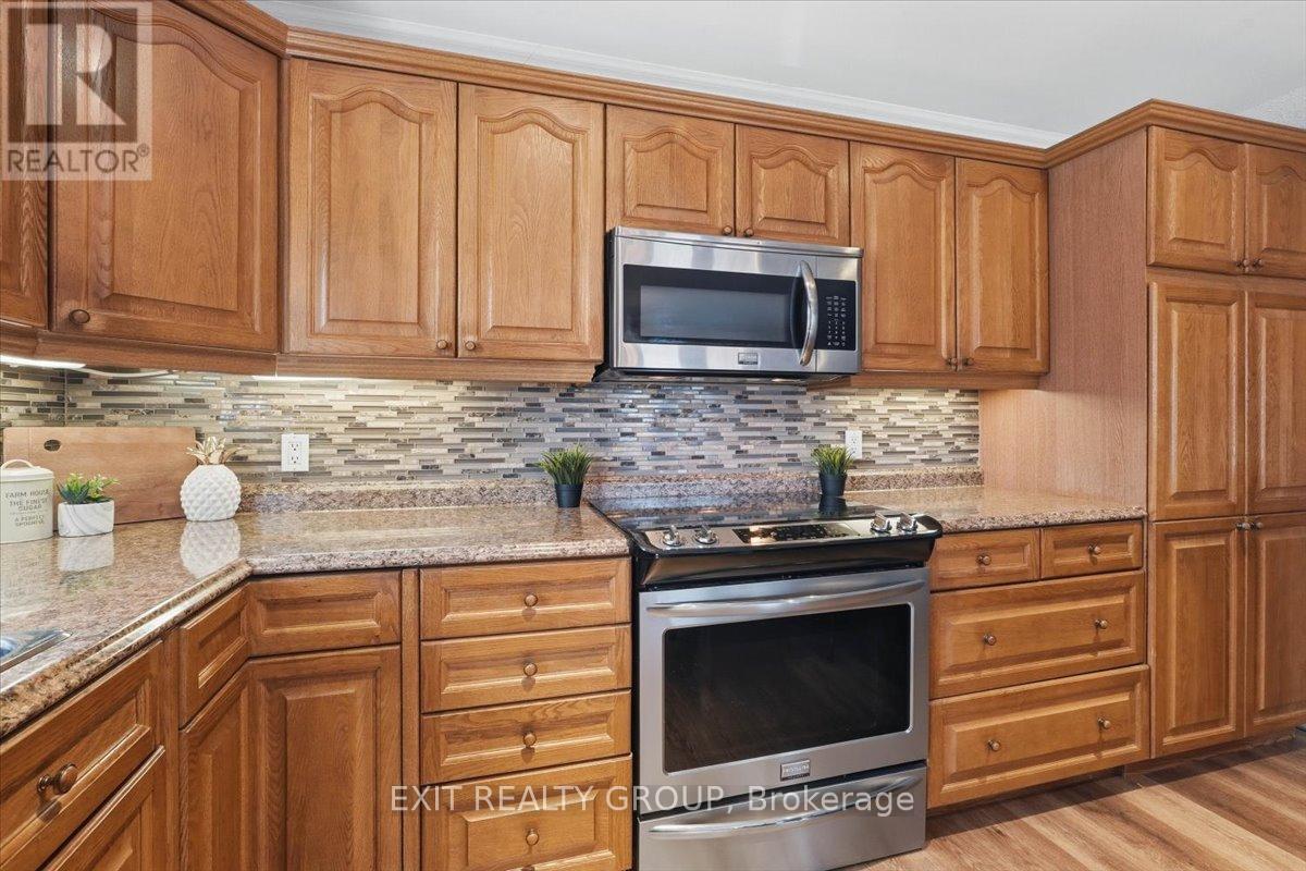 334 Bridge Street W, Belleville, Ontario  K8P 5M1 - Photo 14 - X13037630