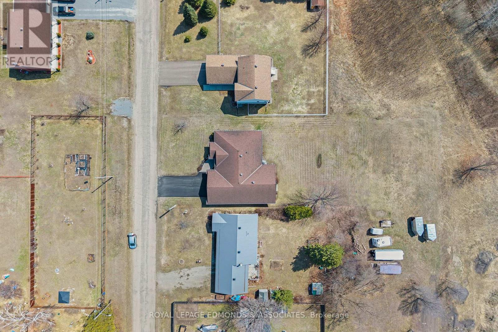 17 Minto Street, Whitewater Region, Ontario  K0J 1C0 - Photo 46 - X13022032