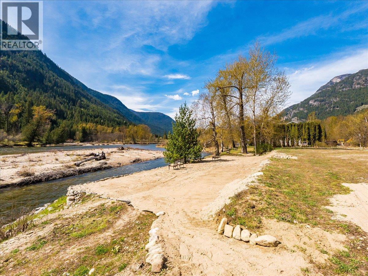6 Highway Lot# B, Crescent Valley, British Columbia