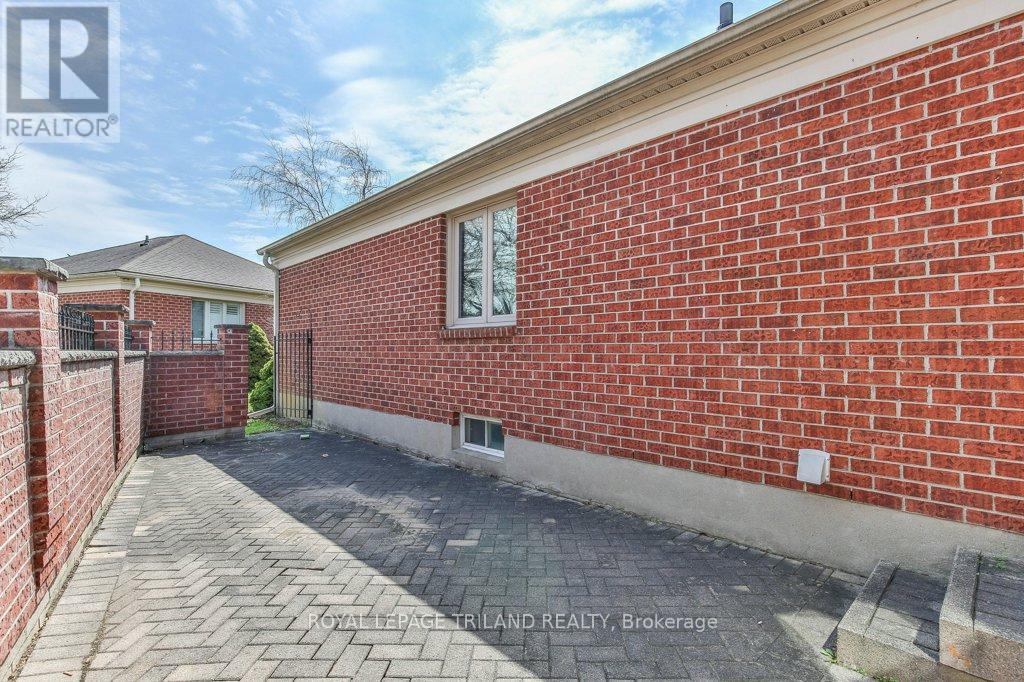 8 - 60 Rosecliffe Crescent, London South, Ontario  N6K 4E5 - Photo 47 - X13037504