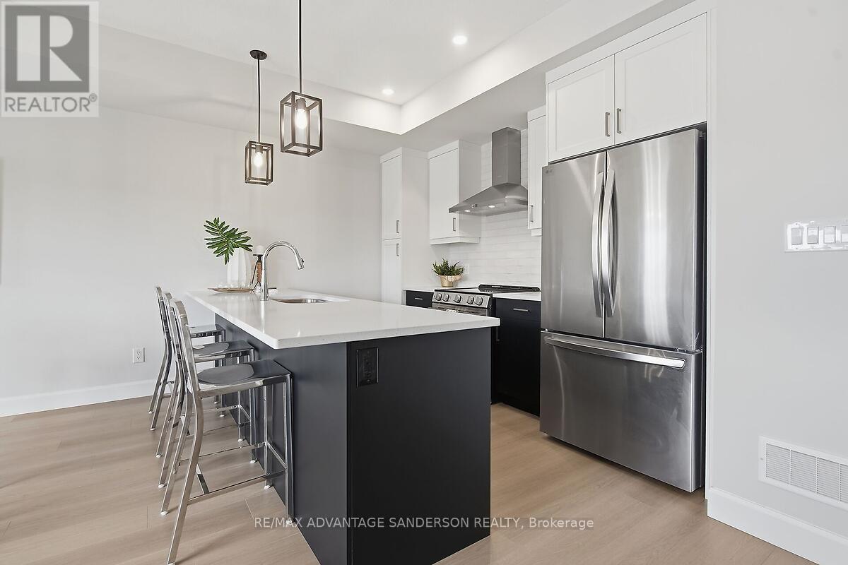 37 Purple Beech Street, Thames Centre, Ontario  N0M 2P0 - Photo 12 - X13037638