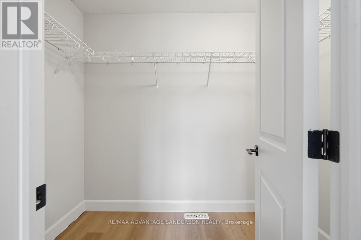 37 Purple Beech Street, Thames Centre, Ontario  N0M 2P0 - Photo 25 - X13037638