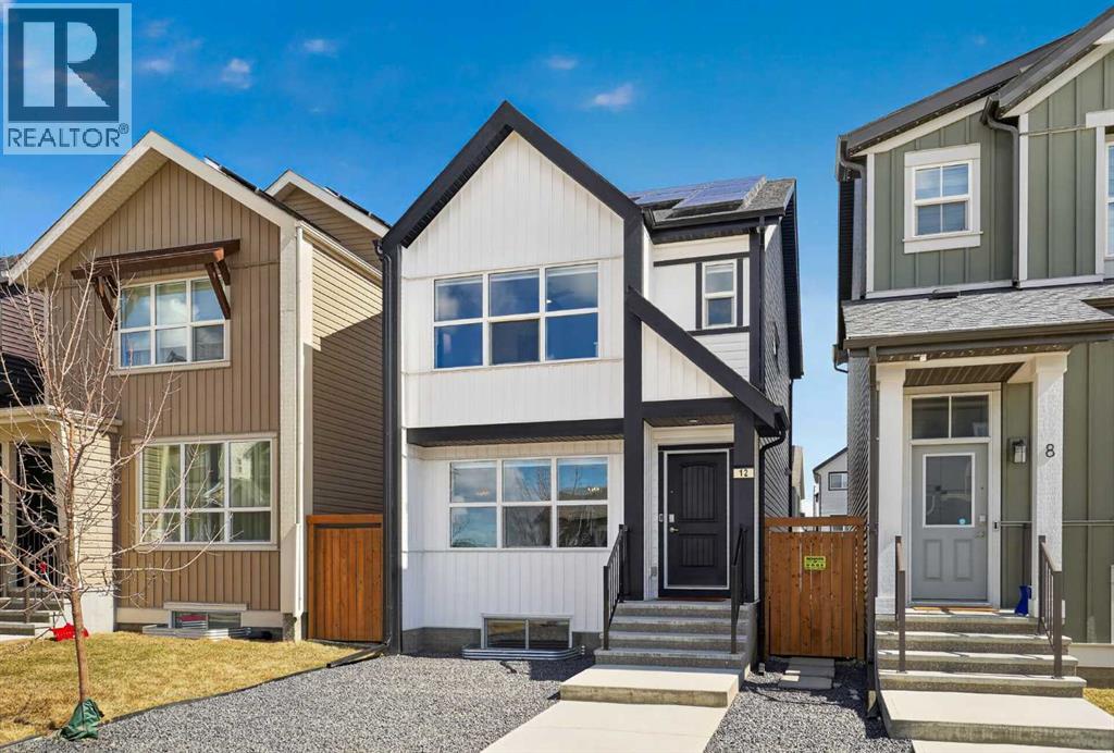 12 Heirloom Crescent SE, Calgary, Alberta
