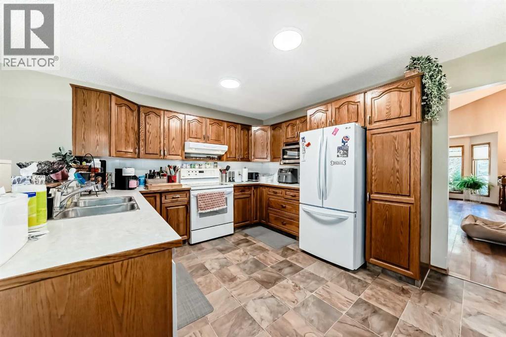 36 Shannon Road Sw, Calgary, Alberta  T2Y 2z6 - Photo 17 - A2303675