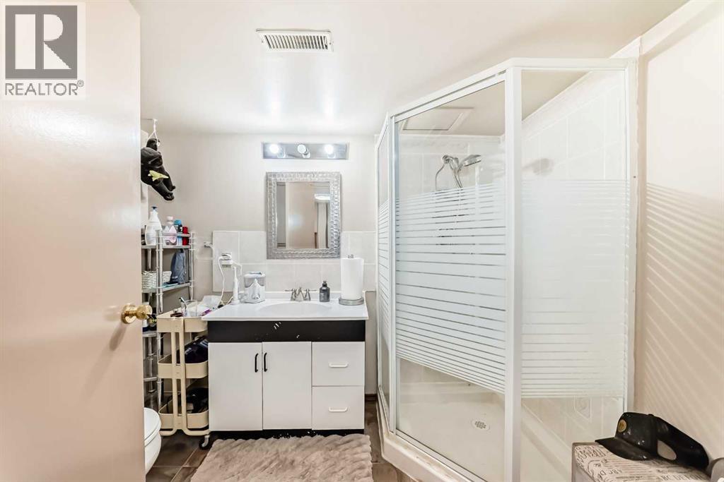 36 Shannon Road Sw, Calgary, Alberta  T2Y 2z6 - Photo 37 - A2303675