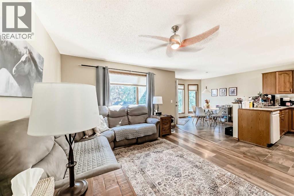 36 Shannon Road Sw, Calgary, Alberta  T2Y 2z6 - Photo 13 - A2303675