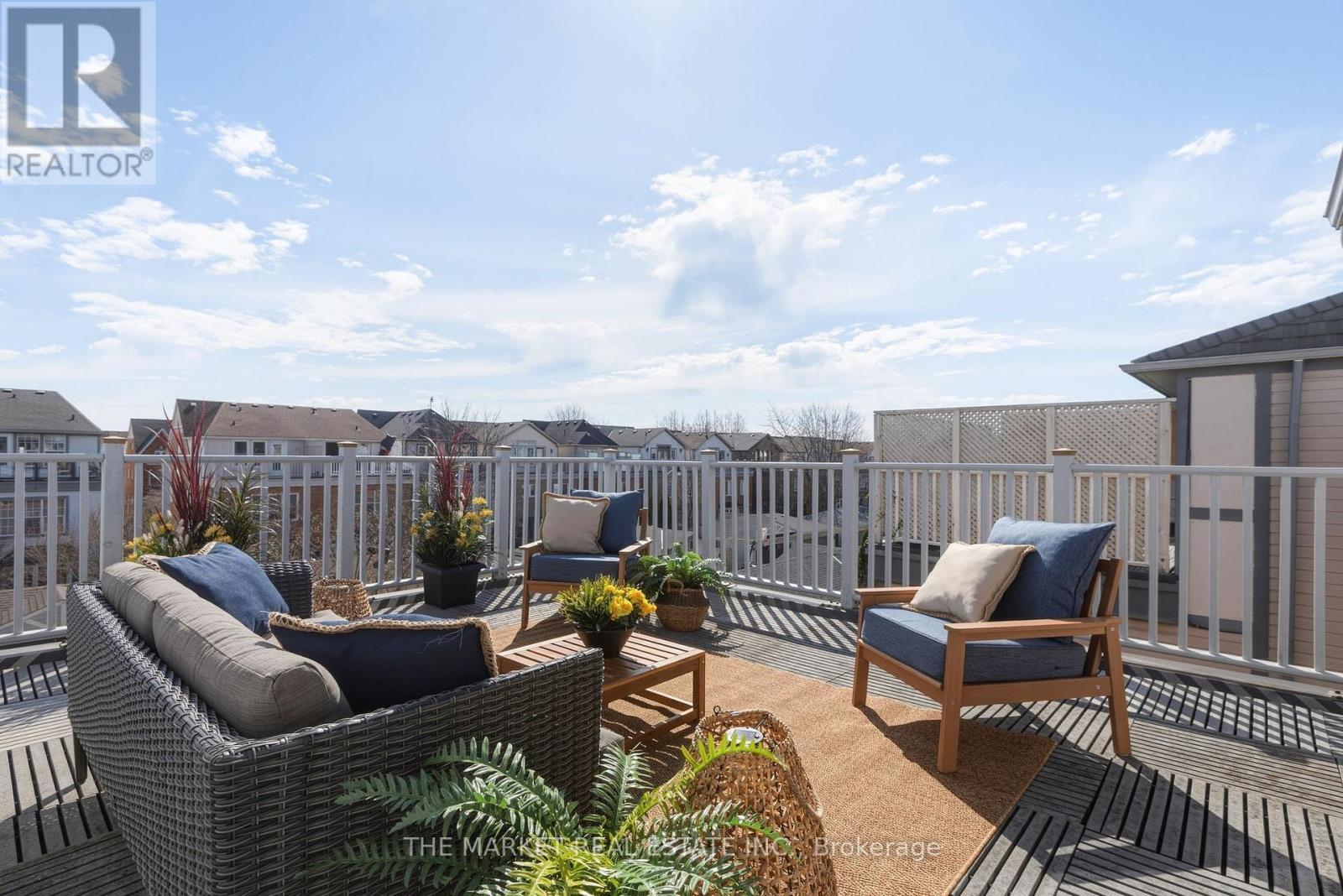 67 Winners Circle, Toronto, Ontario  M4L 3Y7 - Photo 35 - E13002800