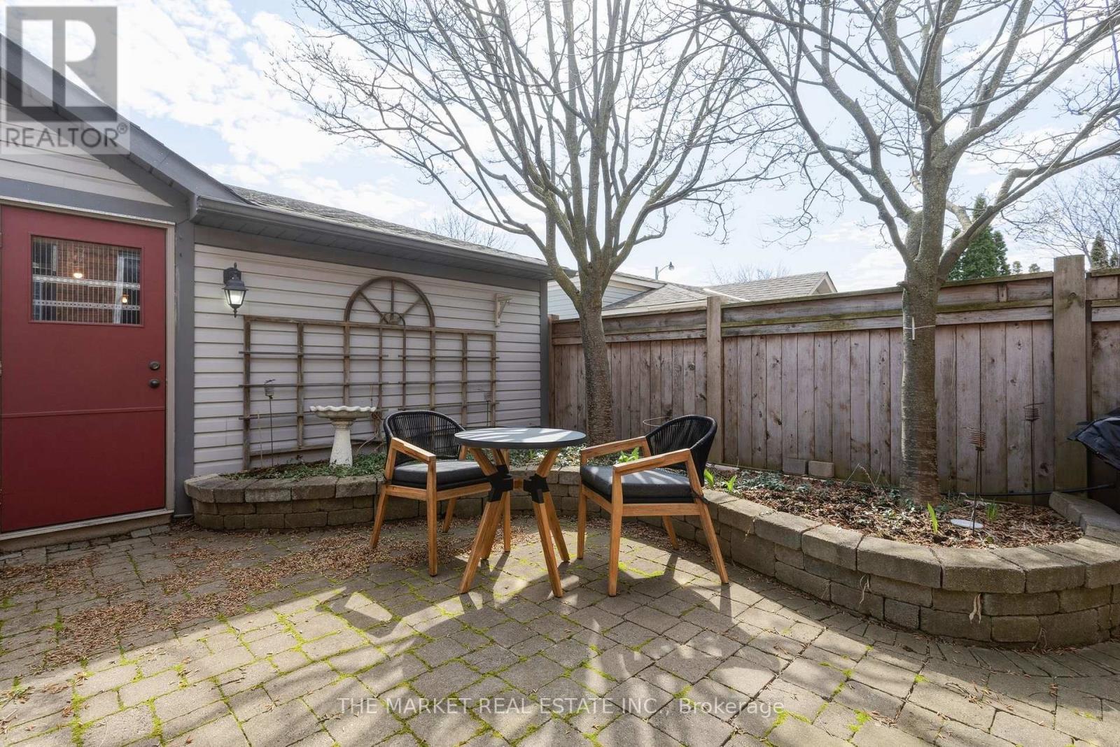 67 Winners Circle, Toronto, Ontario  M4L 3Y7 - Photo 21 - E13002800