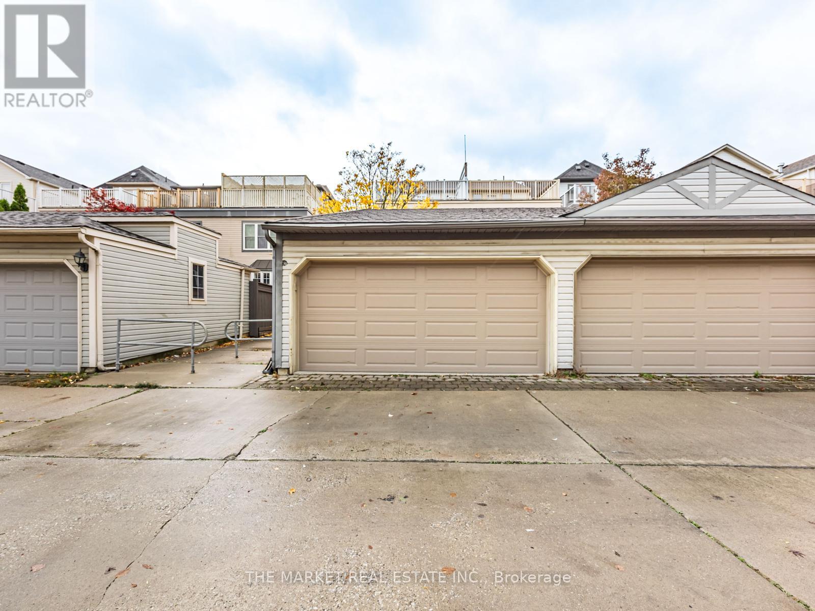 67 Winners Circle, Toronto, Ontario  M4L 3Y7 - Photo 44 - E13002800