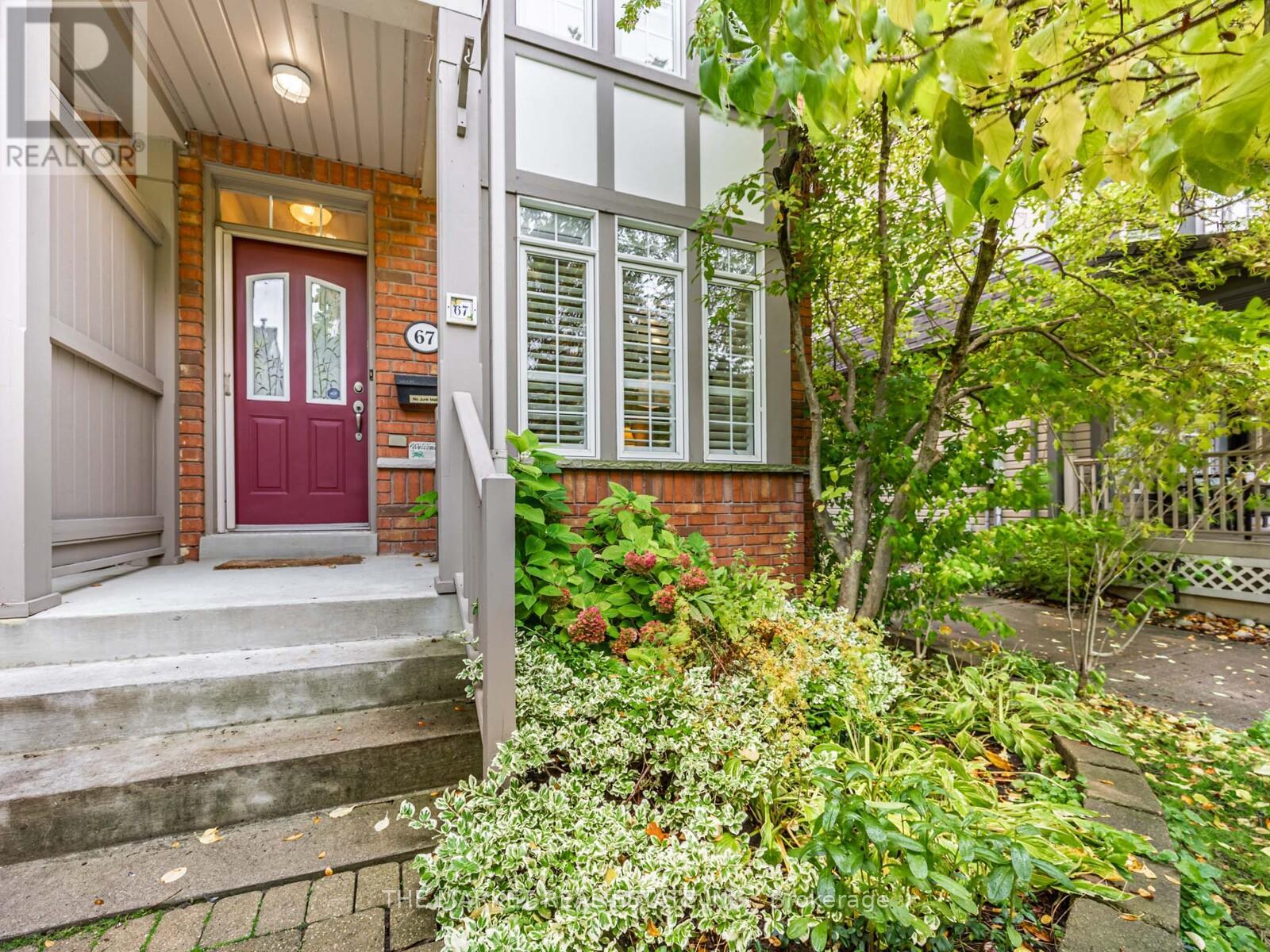 67 Winners Circle, Toronto, Ontario  M4L 3Y7 - Photo 5 - E13002800