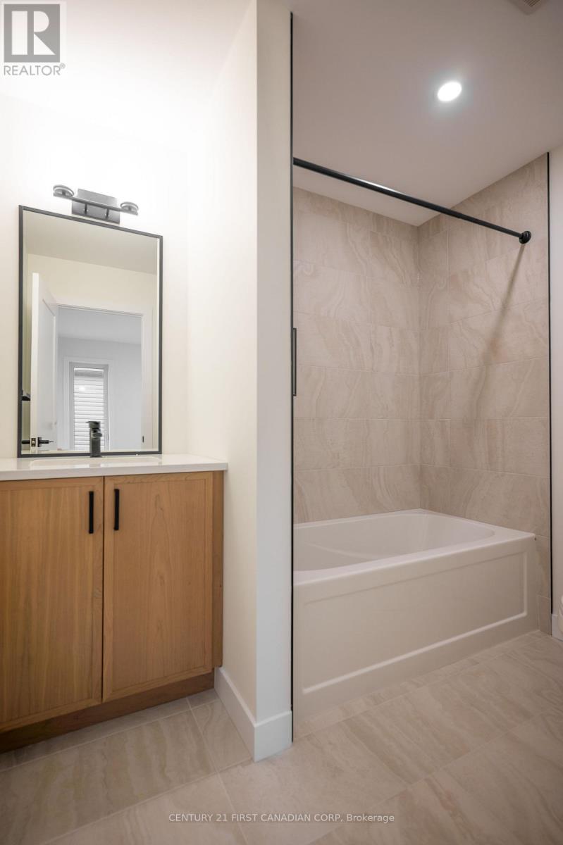 1378 Shields Place, London North, Ontario  N6G 0Z8 - Photo 33 - X13036532