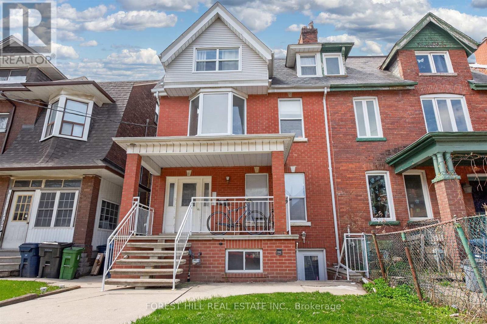 LOWER - 14 CONCORD AVENUE Toronto (Palmerston-Little Italy), ON M6H 2P1