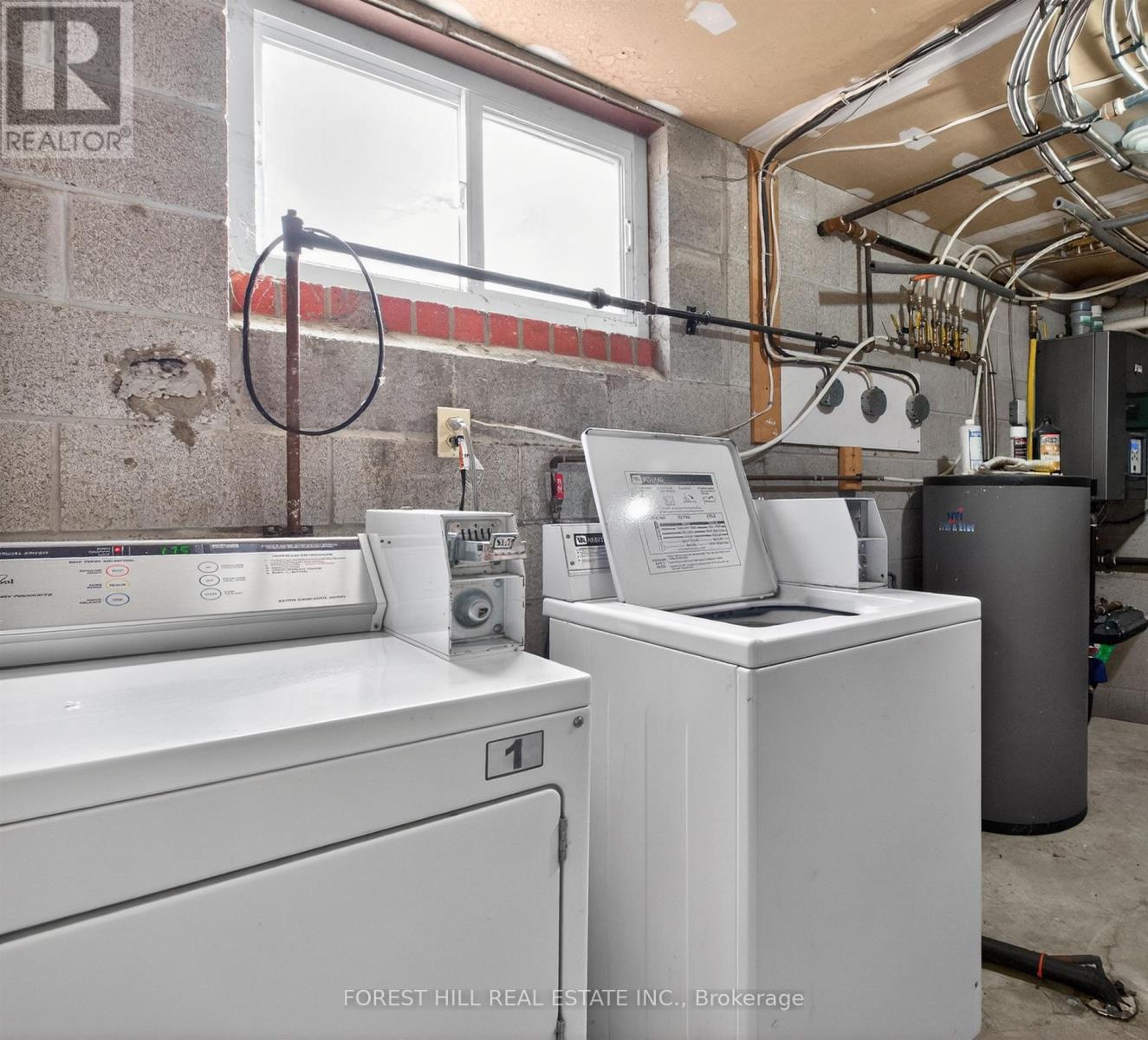 LOWER - 14 CONCORD AVENUE Toronto (Palmerston-Little Italy), ON M6H 2P1