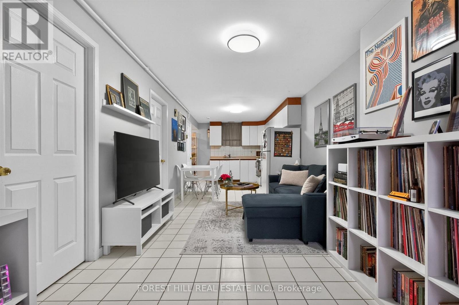 LOWER - 14 CONCORD AVENUE Toronto (Palmerston-Little Italy), ON M6H 2P1