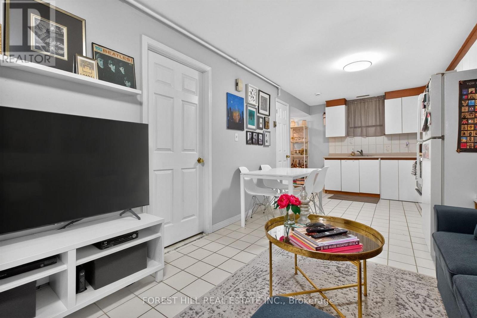 LOWER - 14 CONCORD AVENUE Toronto (Palmerston-Little Italy), ON M6H 2P1