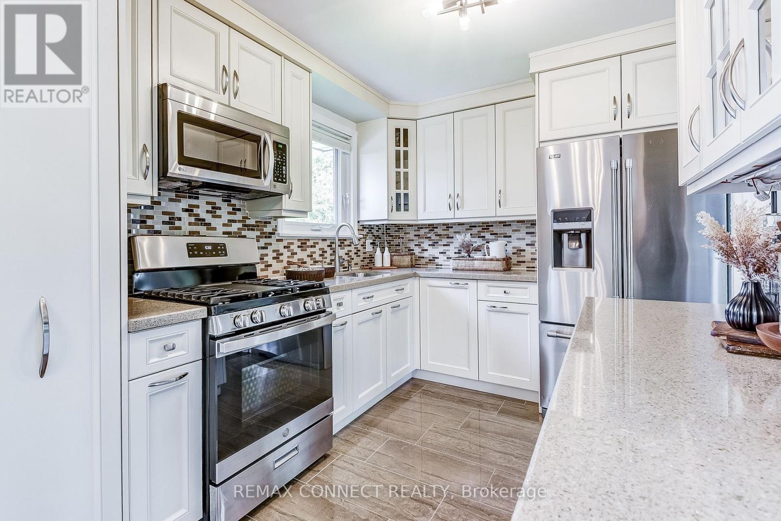 22 Ravine Park Crescent, Toronto, Ontario  M1C 2M3 - Photo 10 - E13037408