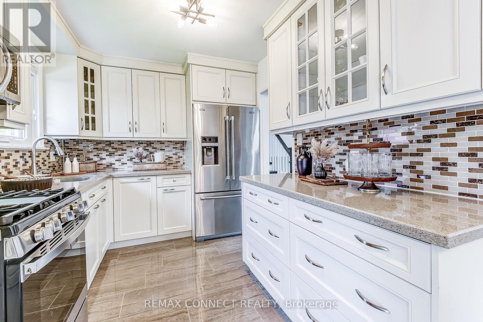 22 Ravine Park Crescent, Toronto, Ontario  M1C 2M3 - Photo 11 - E13037408