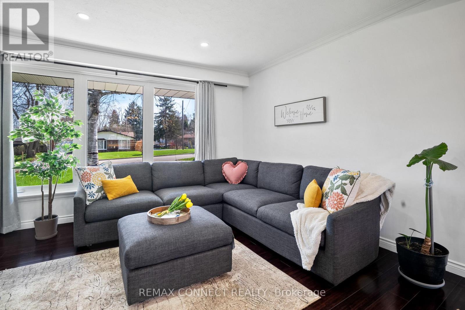 22 Ravine Park Crescent, Toronto, Ontario  M1C 2M3 - Photo 5 - E13037408