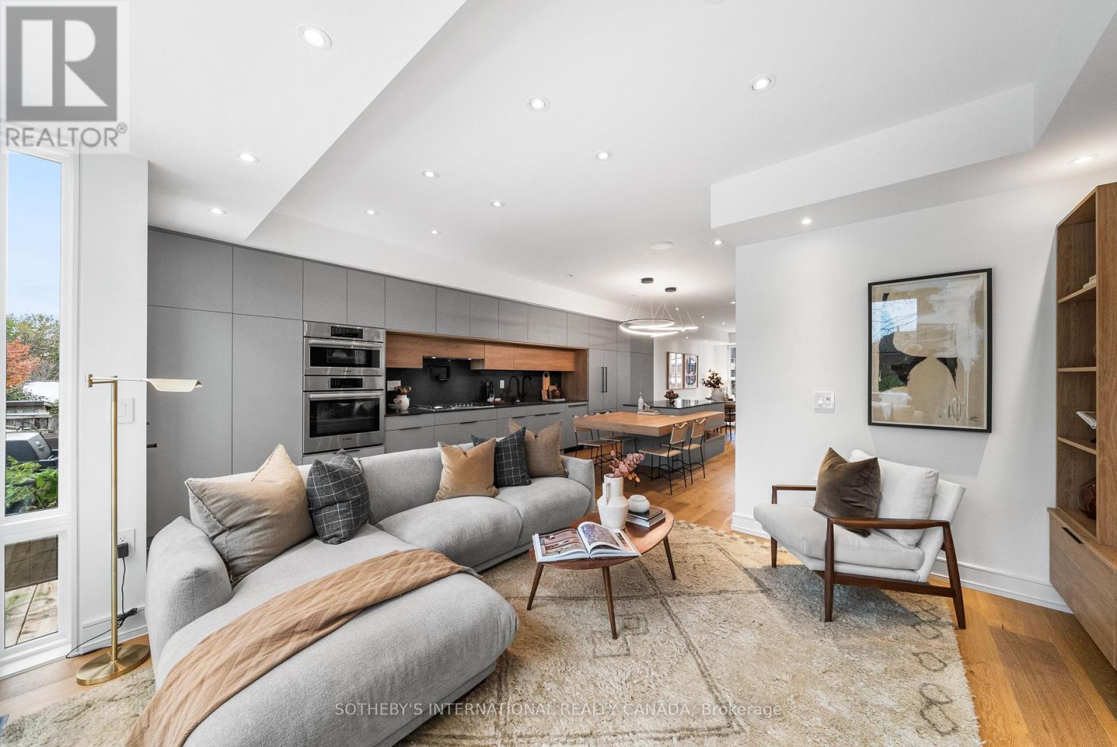 83 Virginia Avenue, Toronto, Ontario  M4C 2S8 - Photo 16 - E13037582