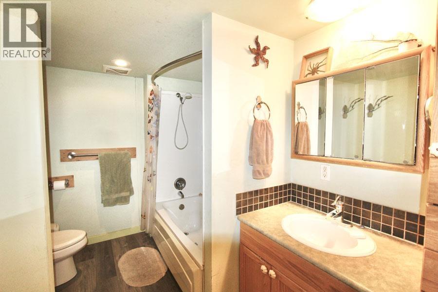 911 3rd Avenue, Daajing Giids City, British Columbia  V0T 1S0 - Photo 27 - R3114229