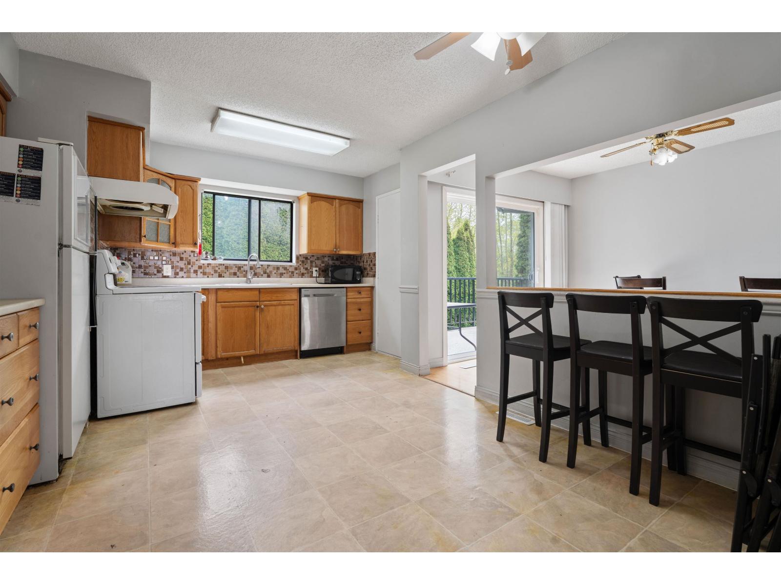 11516 Parkwood Place, Delta, British Columbia  V4C 7L1 - Photo 5 - R3114091