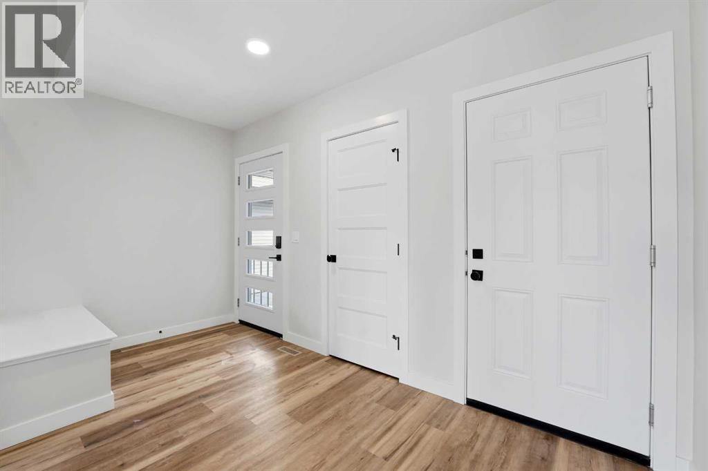 117 Crestview Boulevard, Sylvan Lake, Alberta  T4S 0V8 - Photo 7 - A2273680