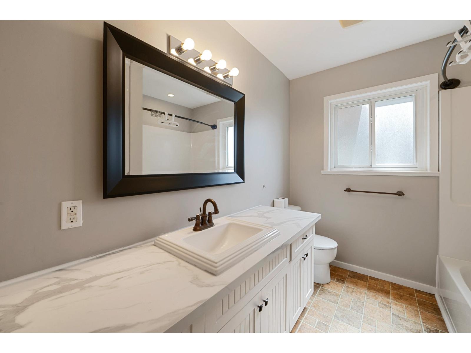 32446 Montgomery Avenue, Abbotsford, British Columbia  V2T 6A3 - Photo 17 - R3114687