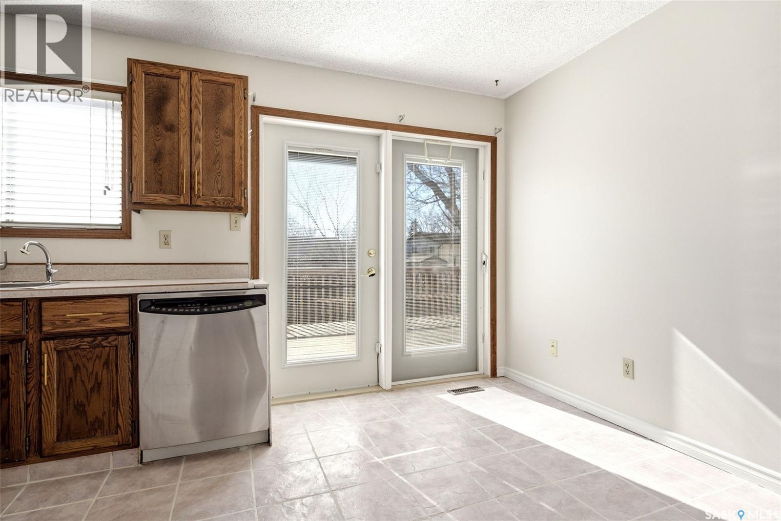 3150 Jenkins Drive, Regina, Saskatchewan  S0G 3Z0 - Photo 11 - SK033780