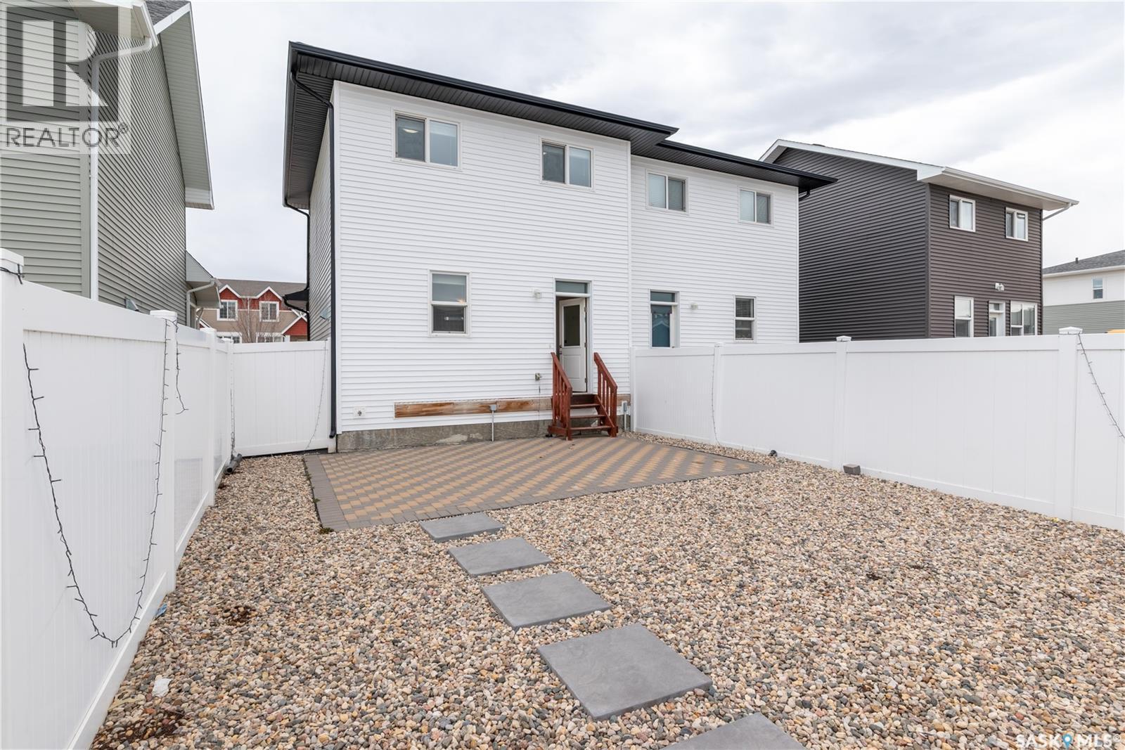 4372 James Hill Road, Regina, Saskatchewan  S4W 0R2 - Photo 25 - SK033701