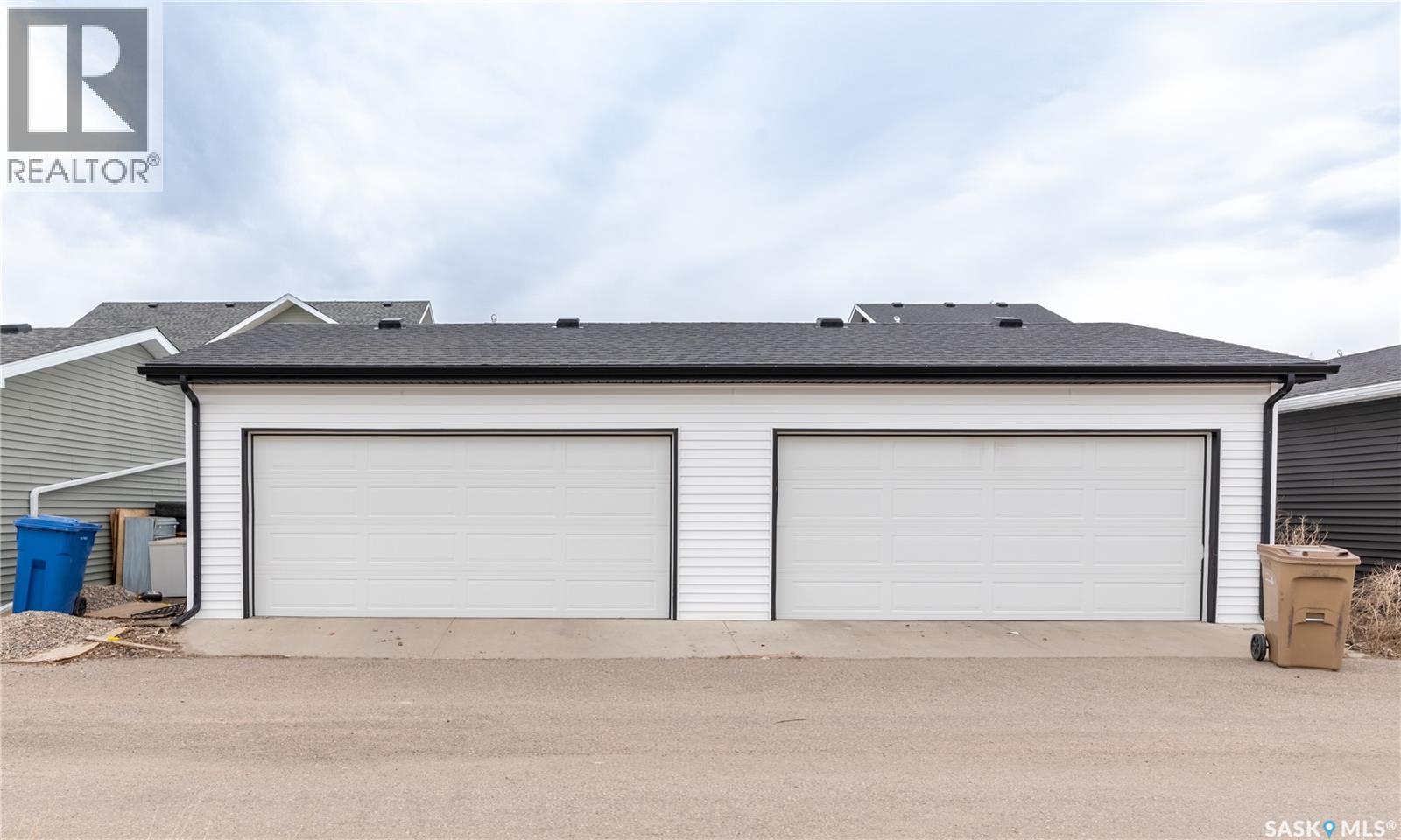 4372 James Hill Road, Regina, Saskatchewan  S4W 0R2 - Photo 27 - SK033701