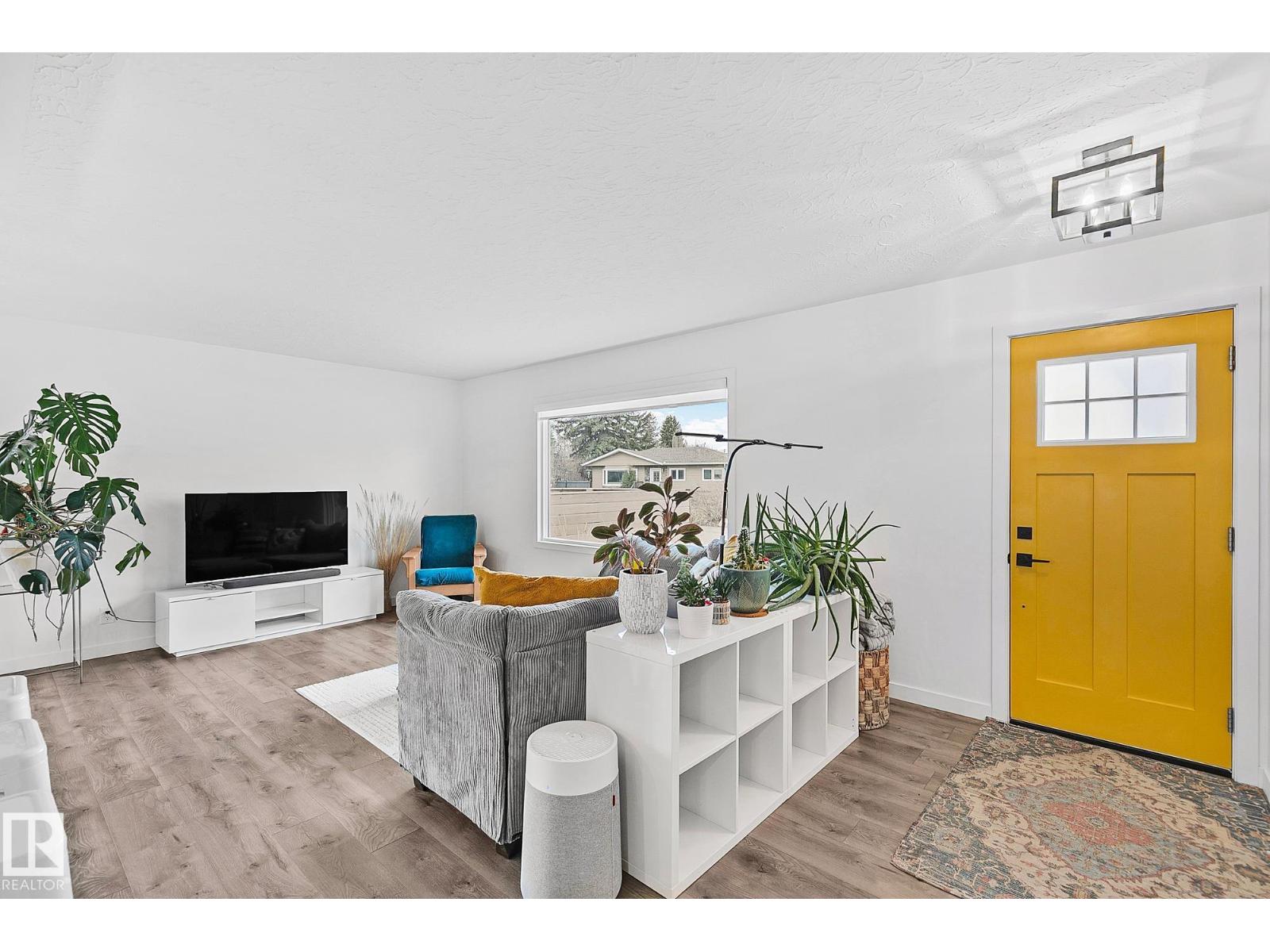 10315 47 St Nw, Edmonton, Alberta  T6A 1Z6 - Photo 4 - E4483848