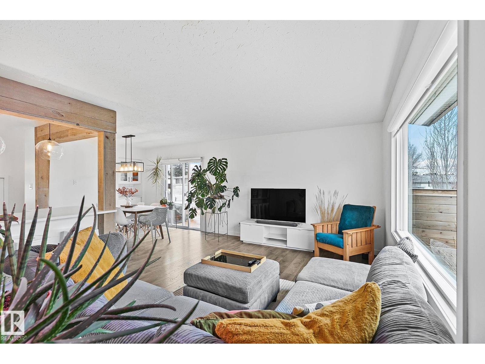 10315 47 St Nw, Edmonton, Alberta  T6A 1Z6 - Photo 5 - E4483848