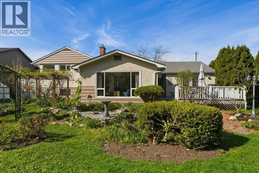 8203 Kalavista Drive, Coldstream, British Columbia  V1B 1K4 - Photo 33 - 10384045