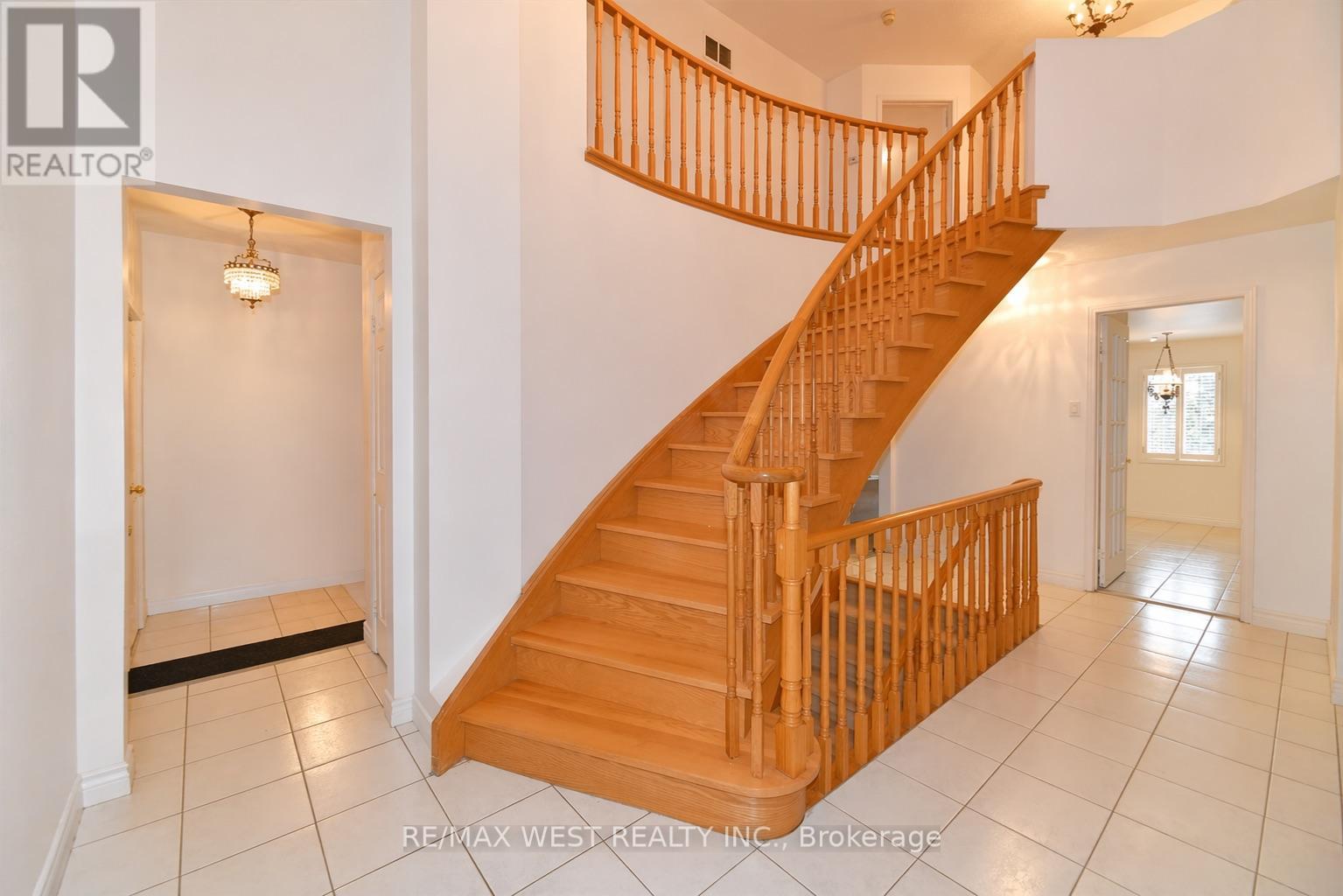 80 Edmund Seager Drive, Vaughan, Ontario  L4J 4S5 - Photo 3 - N13037498