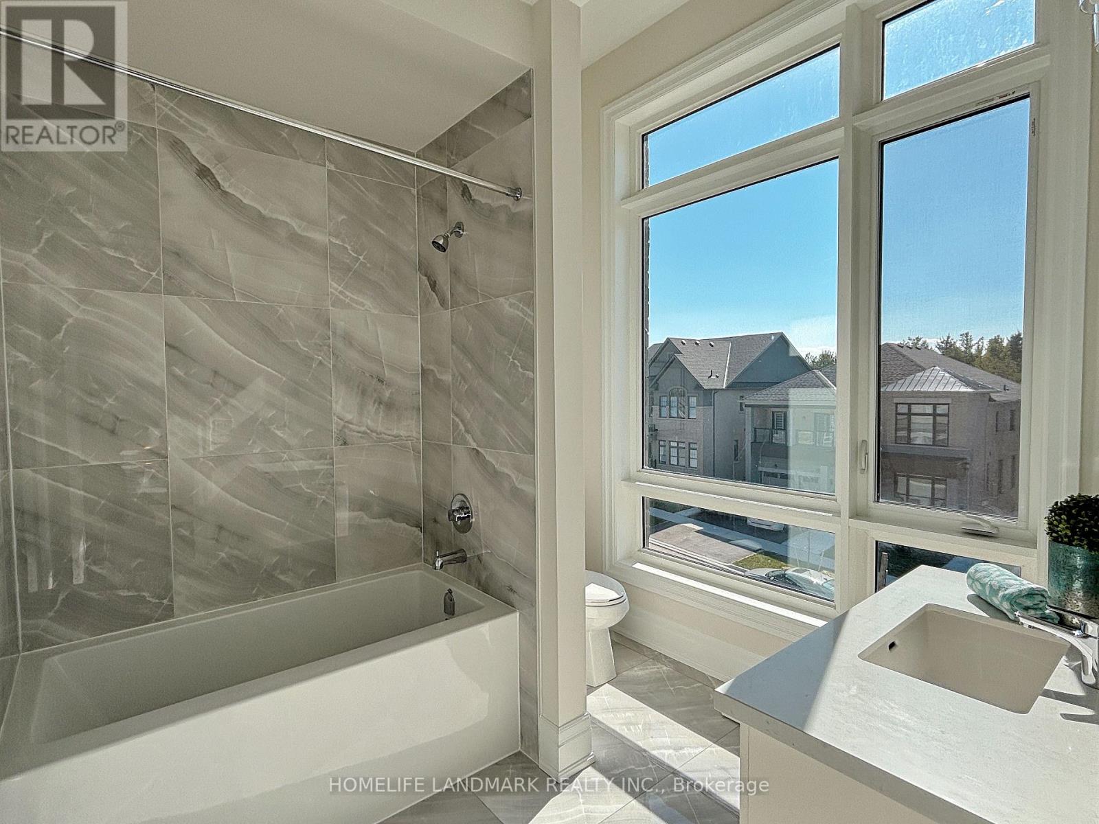 104 Wraggs Road, Bradford West Gwillimbury (Bond Head), Ontario  L3Z 4N2 - Photo 23 - N13037626