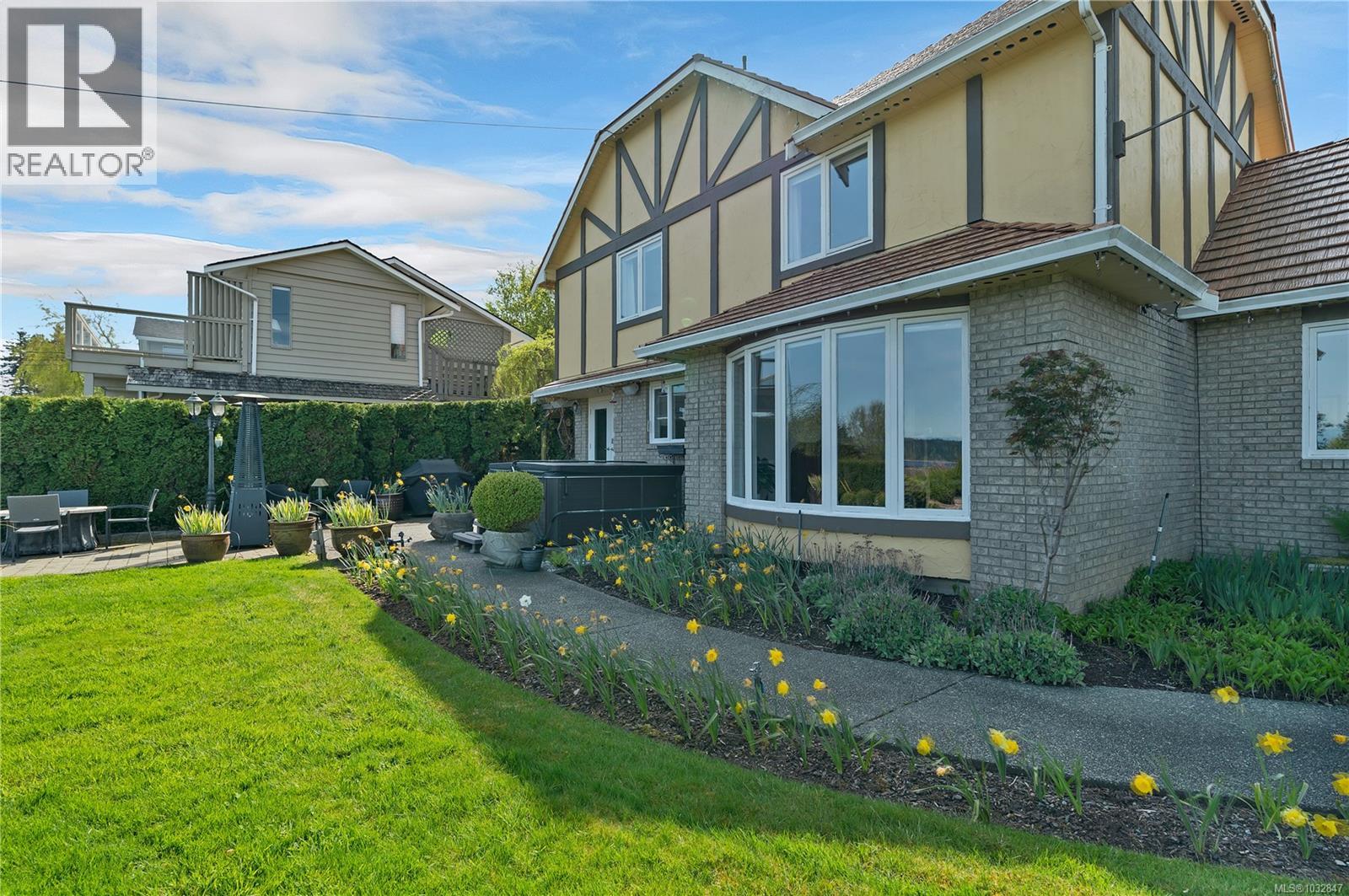 540 Ash St, Campbell River, British Columbia  V9W 5X2 - Photo 5 - 1032847