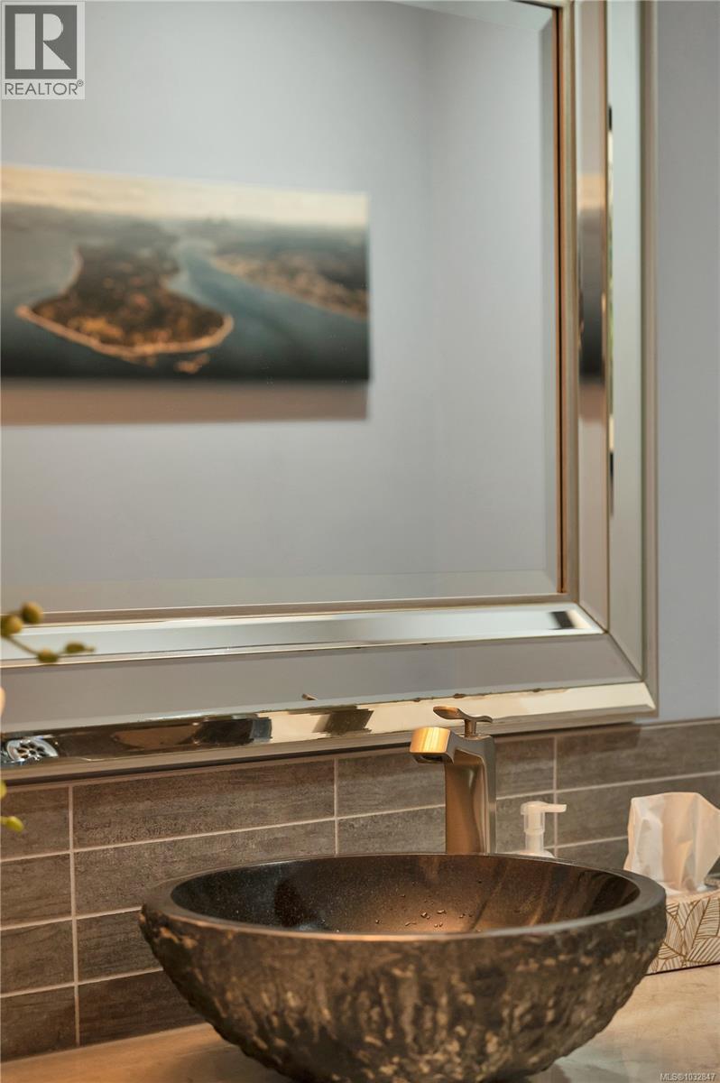 540 Ash St, Campbell River, British Columbia  V9W 5X2 - Photo 84 - 1032847