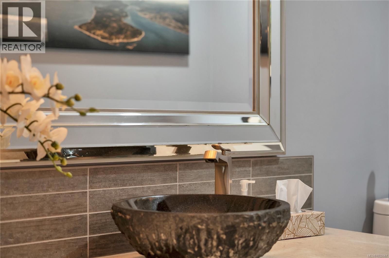 540 Ash St, Campbell River, British Columbia  V9W 5X2 - Photo 85 - 1032847