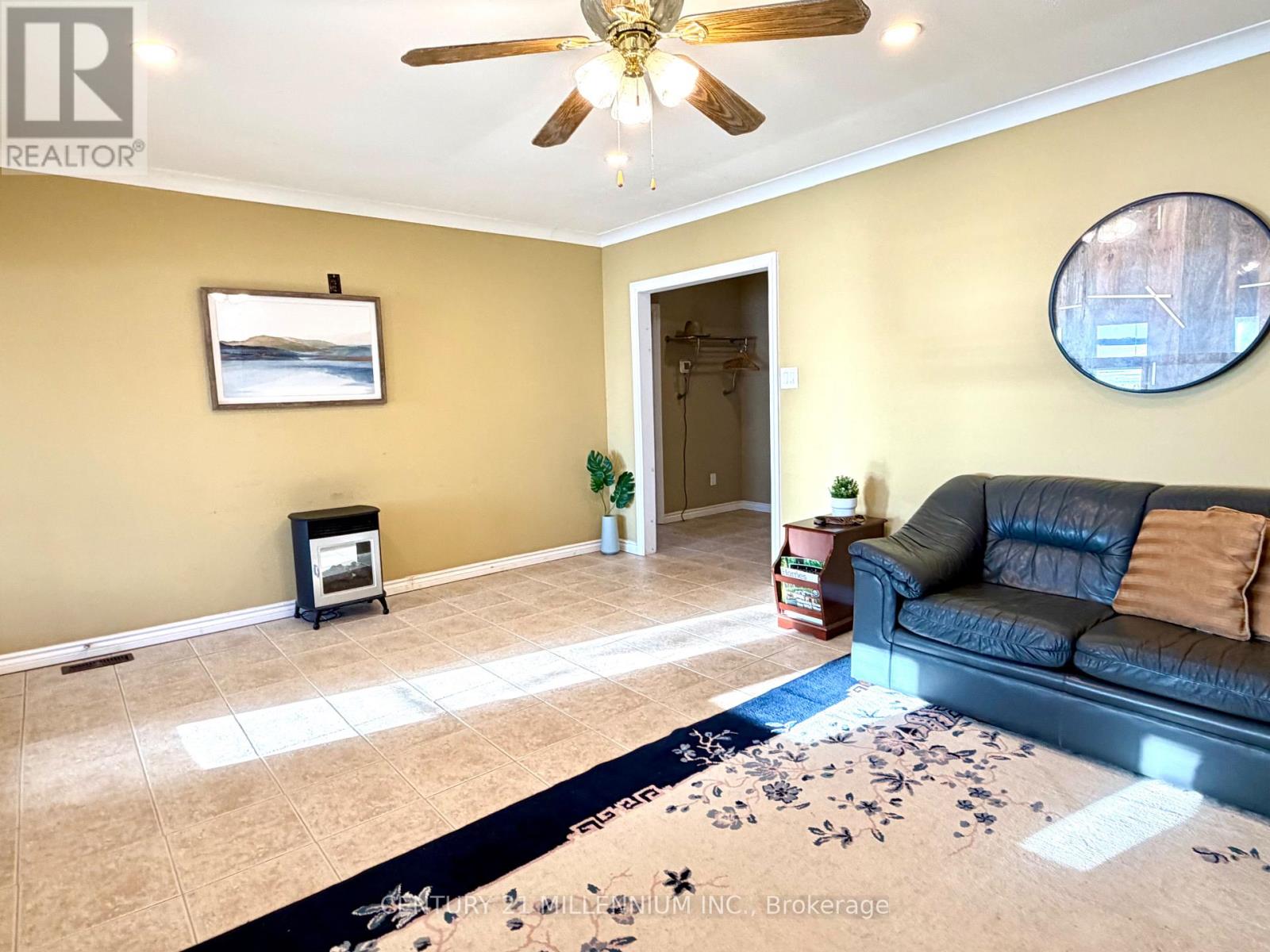 5996 Mariposa Beach Road, Ramara, Ontario  L0K 1T0 - Photo 14 - S13037410