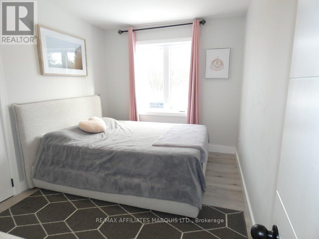 69 St Polycarp Street, North Stormont, Ontario  K0C 1W0 - Photo 12 - X12860264