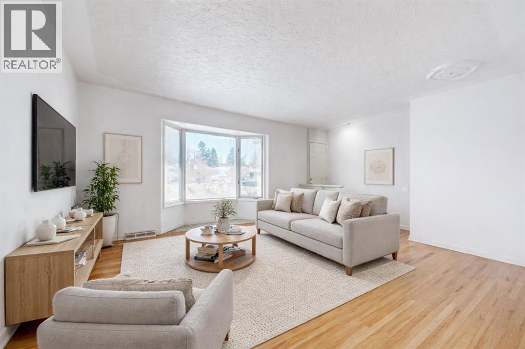 48 Westover Drive SW, Calgary, Alberta  T3C 2S4 - Photo 5 - A2303369