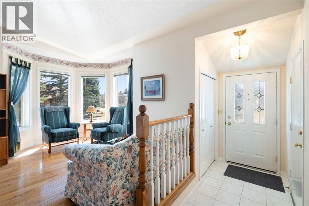 118 Shawnee Place Sw, Calgary, Alberta  T2Y 1X1 - Photo 3 - A2304625