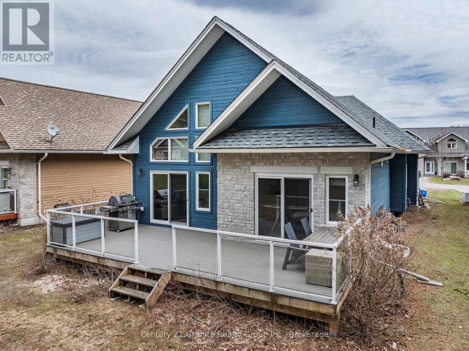 49 Webb Circle, Dysart Et Al, Ontario  K0M 1S0 - Photo 13 - X12908972