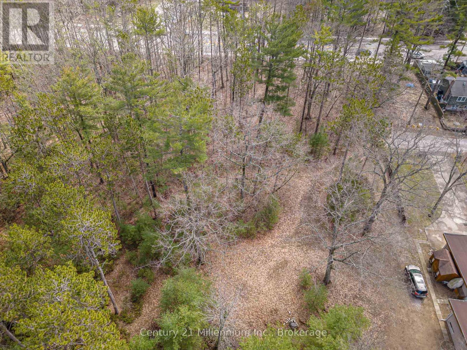 8 Poplar Street, Wasaga Beach, Ontario  L9Z 2X5 - Photo 32 - S13025998